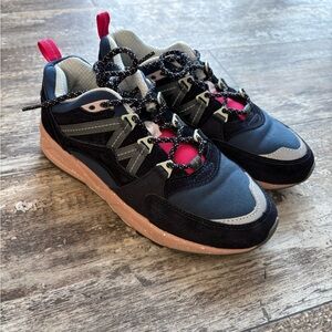 Karhu Fusion 2.0 sneakers in Night Sky Stormy Weather colorway